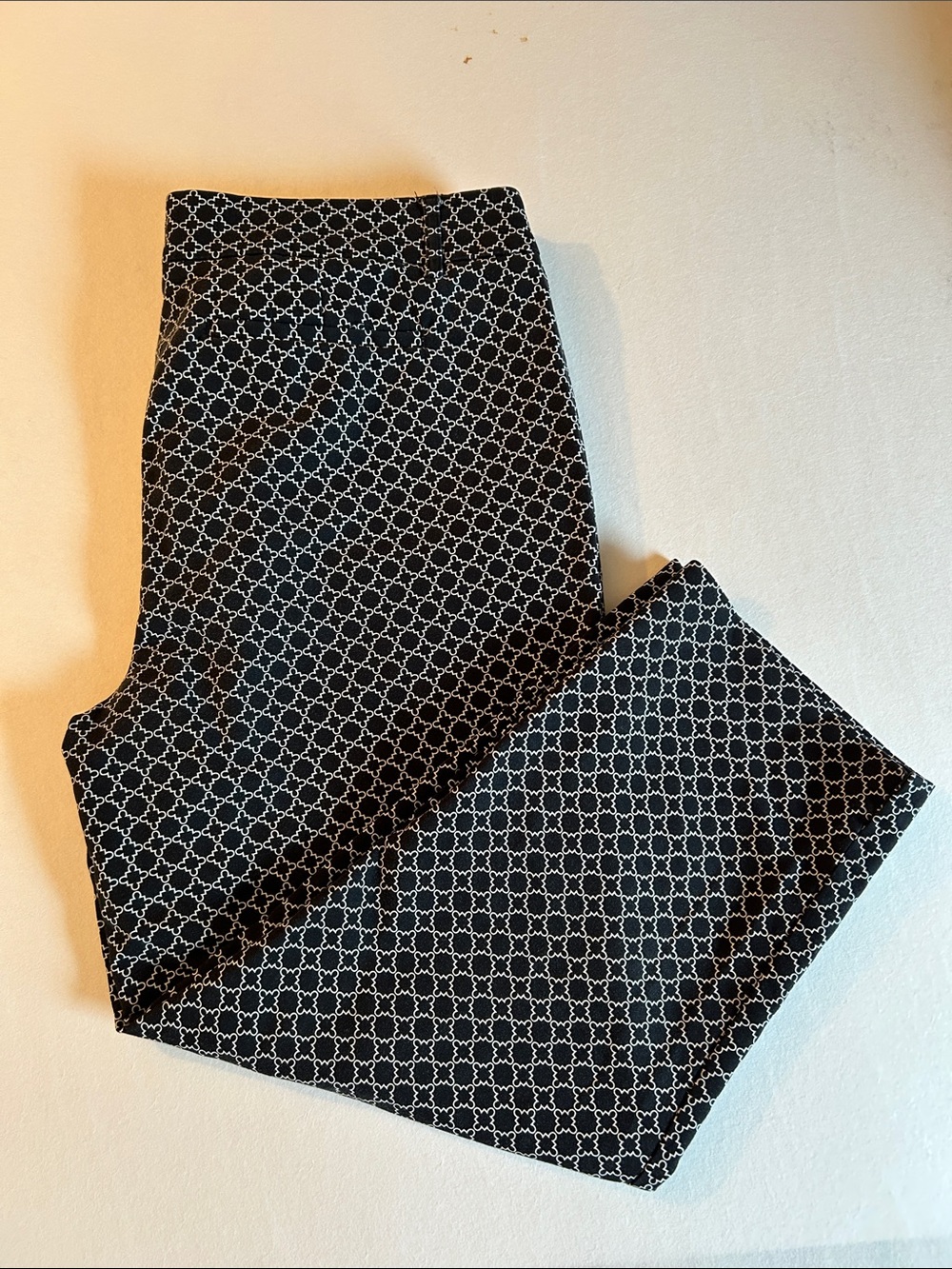 Hilary Radley Black and White Printed Capris